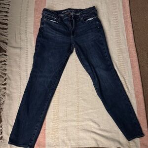 American Eagle Women's Dark Blue Skinny Jeans  *NOT JEGGINGS *